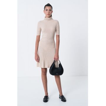 Rochie cambrata scurta din amestec de matase si casmir