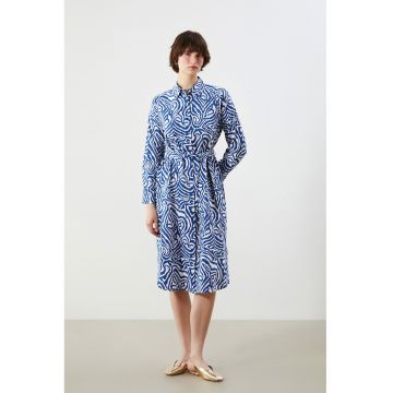 Rochie cu cordon in talie si model