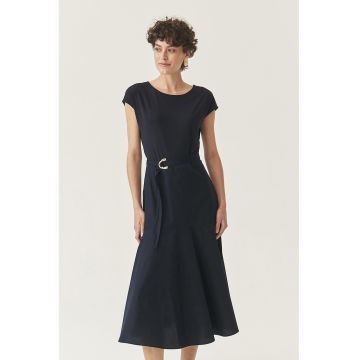 Rochie cu croiala in A si cordon in talie