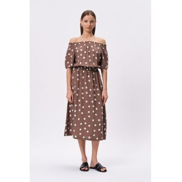 Rochie cu decolteu pe umeri si buline