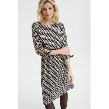 Rochie cu model si maneci 3/4