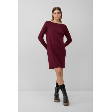 Rochie dreapta tricotata fin cu decolteu barcuta