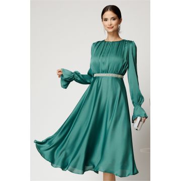 Rochie DY Fashion midi verde din voal satinat in clos cu perle in talie