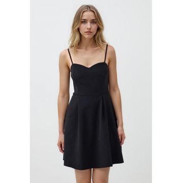 Rochie evazata cu decolteu sweetheart