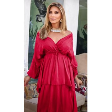 Rochie lunga suprapusa din matase, cu trei volane mari si maneca lunga, fucsia inchis