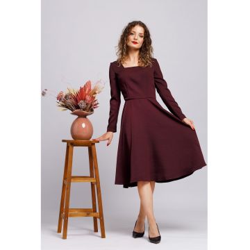 Rochie midi evazata
