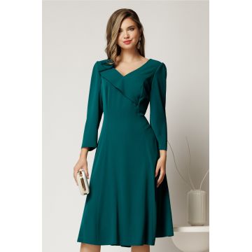 Rochie midi verde din triplu voal cu floare si perle