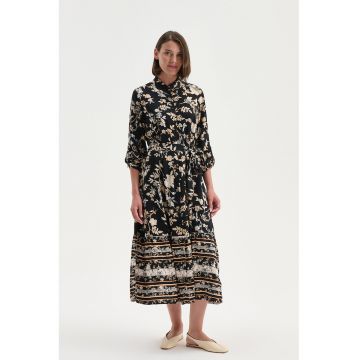 Rochie mini cu model floral si cordon in talie