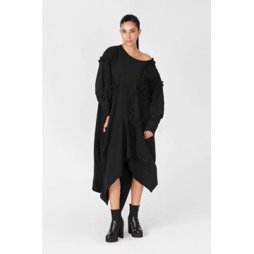 Rochie neagra in colturi cu maneci bufante si aplicatii volane, oversize