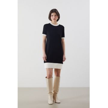 Rochie pulover cu maneci scurte