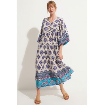 Rochie vaporoasa cu imprimeu etnic