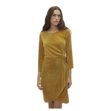 Rochie din catifea cu detaliu rasucit -