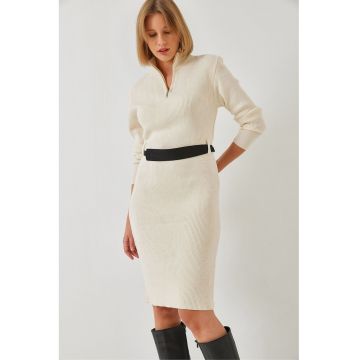 Rochie midi tricotata  guler cu fermoar - curea - bej - tricot -