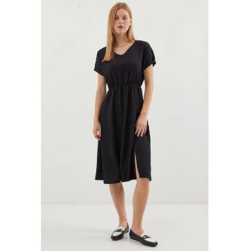 Rochie midi tricotata  texturata - decolteu in V - crapatura - negru - poliester -