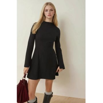 Rochie mini evazata -  guler inalt - maneci lungi - negru - textil
