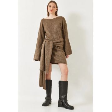 Rochie mini -  mulata - decolteu tip barca - maneci lungi - maro melanj - jerseu -