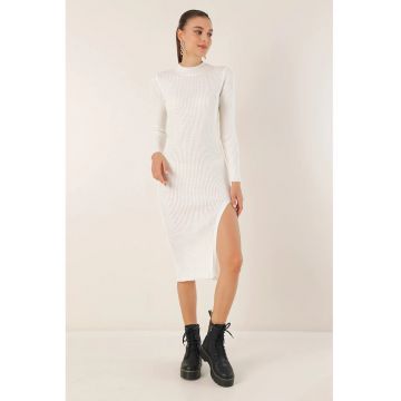 Rochie  tricotata - guler rotund - alb -