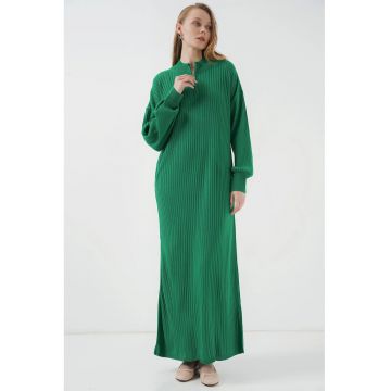 Rochie tricotata  texturata - guler inalt - fermoar - verde - material tricot -