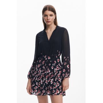 Rochie cu nasturi