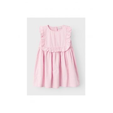 Rochie evazata cu volanase