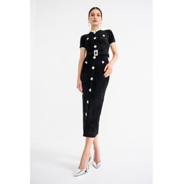 Rochie de catifea cu nasturi tip bijuterie Rochie de catifea cu nasturi tip bijuterie