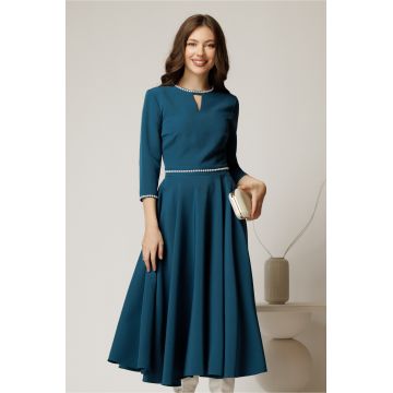 Rochie DY Fashion midi turcoaz eleganta cu perle in talie si la decolteu