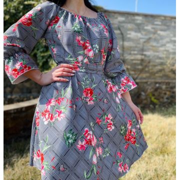 Rochie eleganta din barbie cu imprimeu floral Gala 3 Rochie eleganta din barbie cu imprimeu floral Gala 3