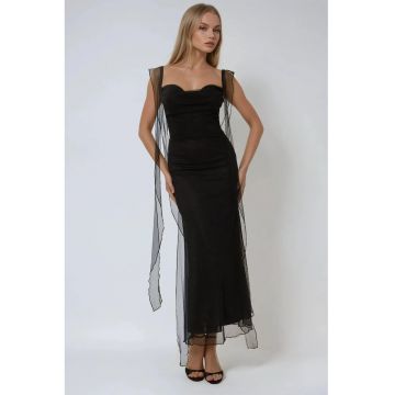 Rochie maxi mulata  guler inima - volane - neagra Rochie maxi mulata  guler inima - volane - neagra