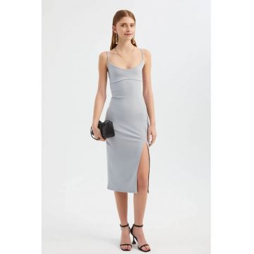 Rochie midi mulata -  decolteu rotund - crapatura laterala - gri - jerseu Rochie midi mulata -  decolteu rotund - crapatura laterala - gri - jerseu