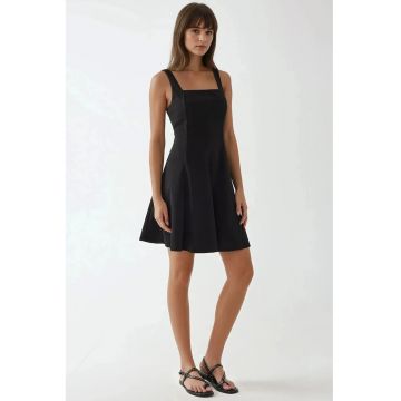 Rochie mini -  guler patrat - maneci lungi - negru - tricot Rochie mini -  guler patrat - maneci lungi - negru - tricot