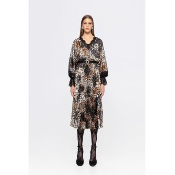 Rochie cu garnituri din dantela si decolteu in V