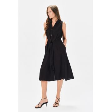 Rochie cu o curea si volane Rochie cu o curea si volane