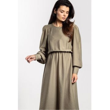 Rochie evazata cu maneci bishop