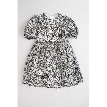 Rochie evazata cu model