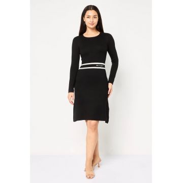 Rochie in A cu maneca lunga