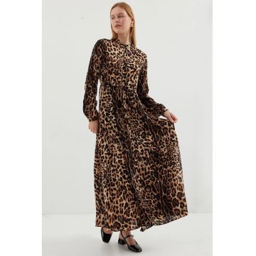 Rochie maxi  cu model floral - inchidere cu nasturi - maro - viscoza Rochie maxi  cu model floral - inchidere cu nasturi - maro - viscoza