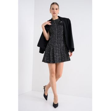 Rochie mini din amestec de lana cu aplicatie floare