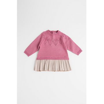 Rochie-pulover cu decolteu la baza gatului