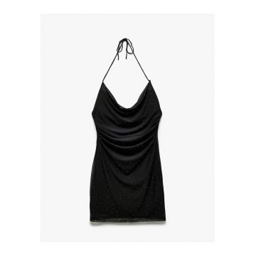 Rochie cu aplicatii stralucitoare si decolteu drapat