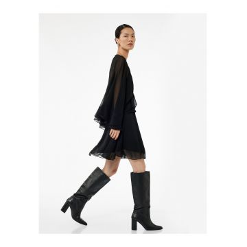 Rochie cu tul si maneci tip liliac