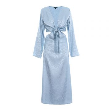 Rochie midi albastru-pudră cu imprimeu leopard și decupaje, cu mâneci clopot