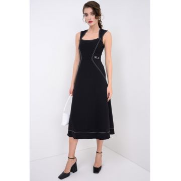 Rochie midi cu croiala evazata si cusaturii contrastante