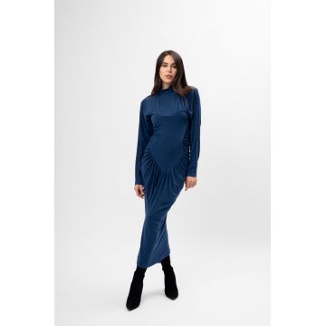 Rochie midi turcoaz cu detaliu în formă de inimă