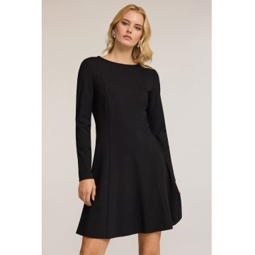 Rochie scurta cu maneci lungi si croiala in A