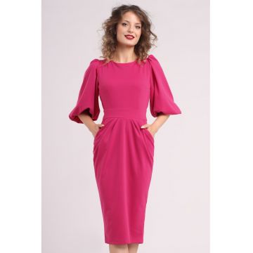 Rochie cu croiala creion si maneci bufante