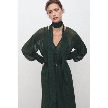 Rochie cu decolteu in V si curea in talie