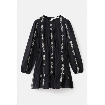 Rochie cu maneci bufante si terminatie cu volane