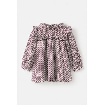 Rochie cu model si detaliu cu volane