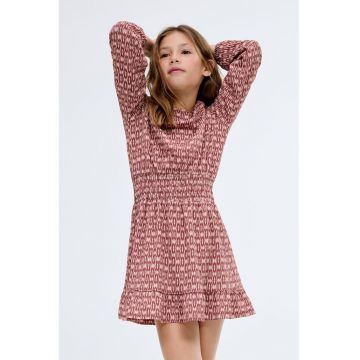 Rochie cu model si maneci cu decupaje