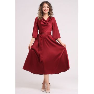 Rochie din satin cu decolteu drapat